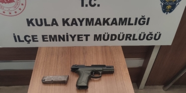 kula-polisinden-suca-gecit-yok-10-kisiye-islem-5-tutuklama-ZCbFLeqy.jpg