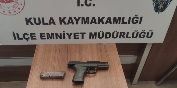 kula-polisinden-suca-gecit-yok-10-kisiye-islem-5-tutuklama-ZCbFLeqy.jpg