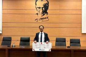 kusadali-genc-bilim-insanindan-gururlandiran-basari-k6K8w5Q7.jpg