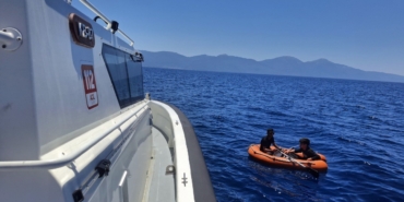 kusadasi-aciklarinda-2-duzensiz-gocmen-yakalandi-bFt6d6dT.jpg
