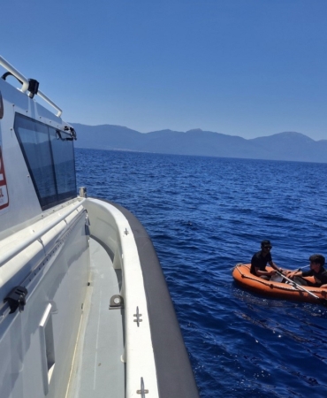 kusadasi-aciklarinda-2-duzensiz-gocmen-yakalandi-bFt6d6dT.jpg