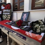kusadasi-belediyesi-eski-baskani-berberoglu-son-yolculuguna-ugurlandi-QzFYT7sH.jpg