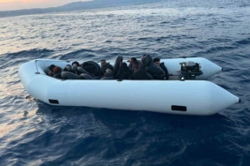 kusadasinda-18-duzensiz-gocmen-kurtarildi-XGJyAtZf.jpg