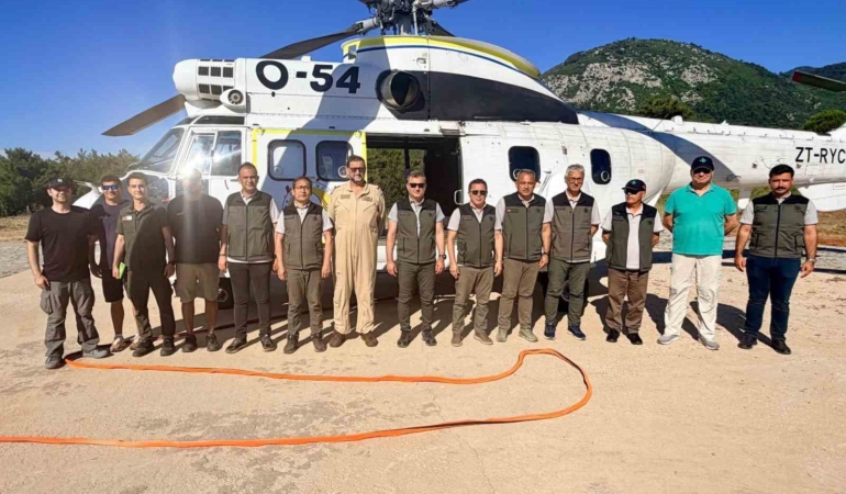 kusadasinda-konuslu-yangin-sondurme-helikopteri-goreve-hazir-zlu6DdJt.jpg