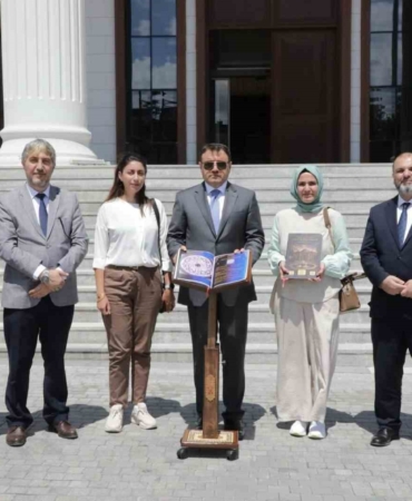 kutahya-ulu-camiinde-karekodlu-dijital-rehber-sistemi-hizmete-girdi-nLW1gLrj.jpg