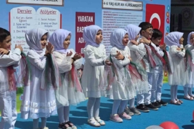 kutahyada-4-6-yas-kuran-kursu-ogrencilerinden-yil-sonu-coskusu-BRVitlzx.jpg