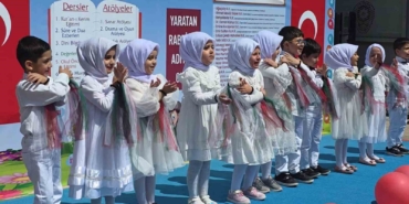 kutahyada-4-6-yas-kuran-kursu-ogrencilerinden-yil-sonu-coskusu-BRVitlzx.jpg