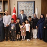 kutahyada-afgan-kardeslerin-sehitlikteki-vefa-ornegi-takdirle-karsilandi-5A4kPwsk.jpg