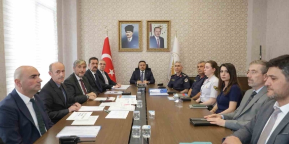 kutahyada-cocuklarin-egitim-hayati-boyunca-karsilasabilecekleri-guvenlik-riskleri-kapsamli-sekilde-ele-alindi-FbulY6TL.jpg