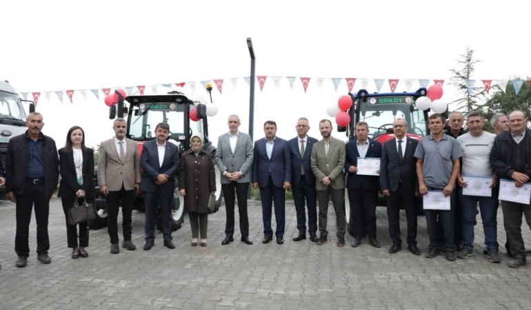 kutahyada-hem-uretime-hem-yanginla-mucadeleye-destek-NseOLIkI.jpg