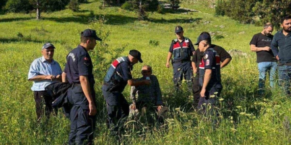 kutahyada-kayip-yasli-adam-sag-olarak-bulundu-Sji6Gywh.jpg