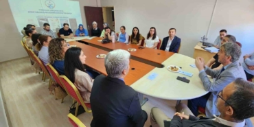 kutahyada-psikolojik-danismanlar-kitap-halkasi-projesi-tamamlandi-mNG1mtpE.jpg