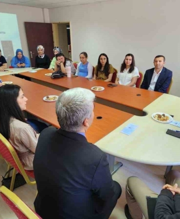 kutahyada-psikolojik-danismanlar-kitap-halkasi-projesi-tamamlandi-mNG1mtpE.jpg