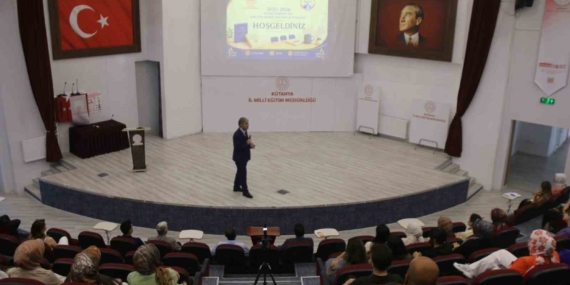 kutahyada-sene-sonu-rehber-ogretmenler-toplantisi-duzenlendi-vhqOwRNa.jpg