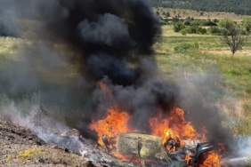 kutahyada-takla-atan-otomobil-alev-aldi-5-yarali-2zLOKbQS.jpg