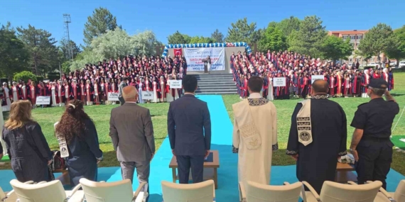 kutahyadan-saglik-ordusuna-541-yeni-mezun-dPu3Cwvf.jpg