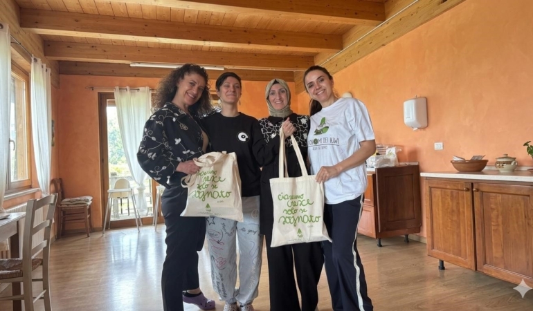 kutahyali-ogretmenler-italyadaki-egitim-modellerini-yerinde-inceledi-Nwljgtl9.jpg