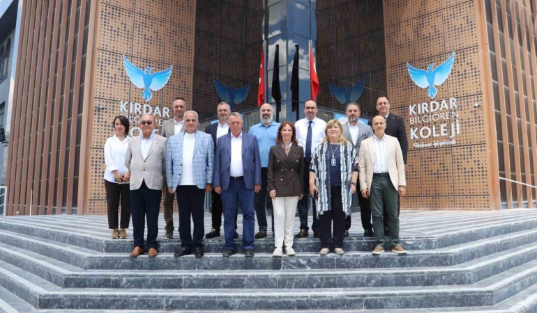 kutsodan-yogun-temas-trafigi-ziyaretler-kutlamalar-ve-egitim-is-birlikleri-vucCa8Py.jpg