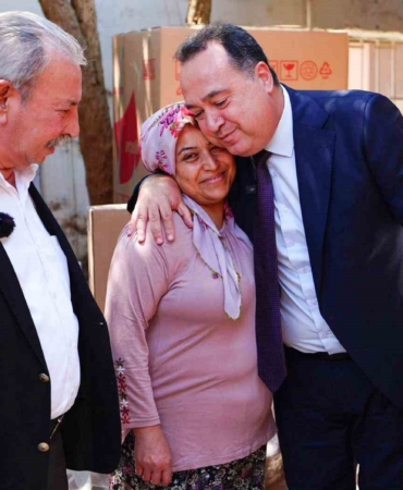 manisa-buyuksehirden-afetzedelere-ayni-ve-nakdi-yardim-b2BbjGCM.jpg