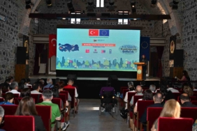 manisa-sivil-katilim-zirvesi-duzenlendi-R8OYx9nV.jpg