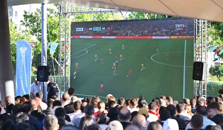 manisa-tek-yurek-sumerparkta-olacak-4NnS25en.jpg