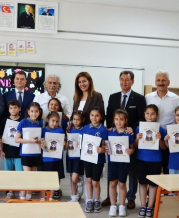 manisada-268-bin-553-ogrenci-karne-heyecani-yasadi-YDTzHlgN.jpg