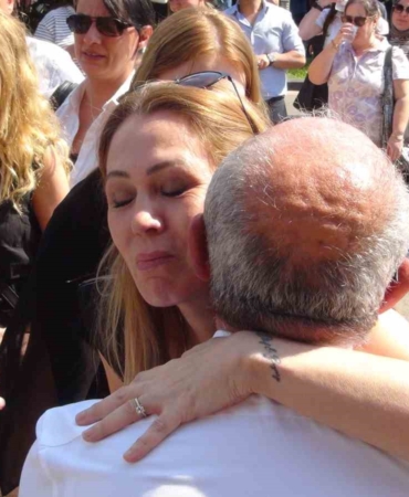 manisada-ferdi-zeyrek-vefatinin-birinci-yilinda-anildi-wzQXa3Ve.jpg