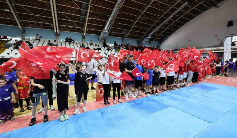 manisada-gsb-spor-okullari-ile-36-bransta-ucretsiz-spor-egitimi-basladi-LcLrP5EB.jpg