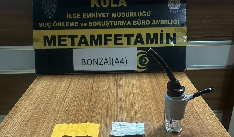 manisada-uyusturucu-ve-asayis-operasyonu-10-kisiye-islem-6-tutuklama-rvEjO3Is.jpg