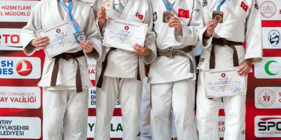 manisali-judoculardan-turkiye-sampiyonasinda-onemli-basari-sJnfI44M.jpg