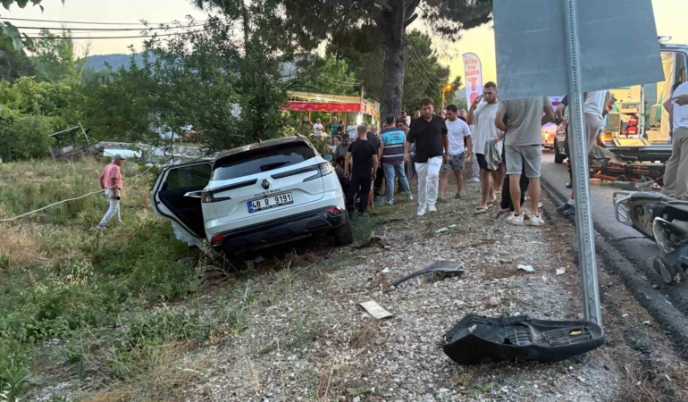 marmaris-datca-yolunda-kaza-1-yarali-BpNwyOBq.jpg