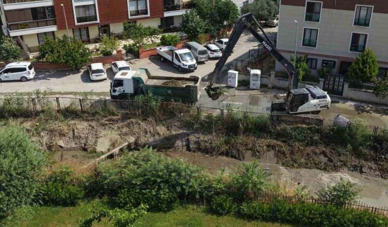 maskiden-merkezde-dev-kanal-temizligi-Ak4Rt45y.jpg