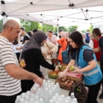 menemen-belediyesi-yksde-de-ogrenci-ve-velilerin-yaninda-Y6RDLqWq.jpg