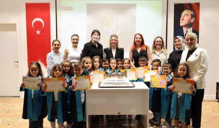 merkezefendide-kres-ogrencilerinin-mezuniyet-sevinci-x7WYCSEY.jpg