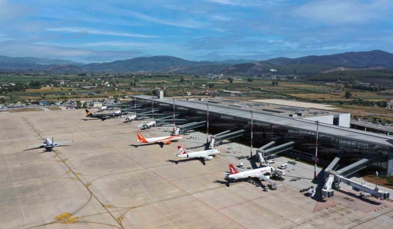 milas-bodrum-havalimani-5-ayda-940-bin-330-yolcuya-hizmet-verdi-ma9u4Z9L.jpg