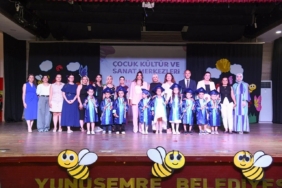 minikler-gosterileriyle-ailelerini-gururlandirdi-YyZhMjOr.jpg