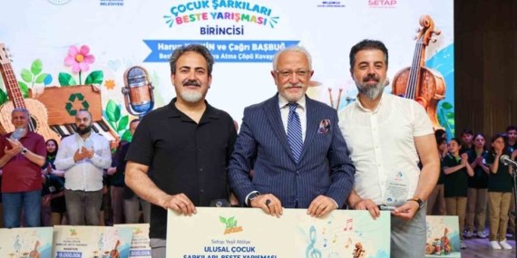 mskulu-akademisyenlere-ulusal-beste-yarismasinda-birincilik-Zwksn716.jpg