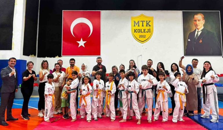 mtk-kolejinde-tekvando-kusak-terfi-sinavi-ey8qvCCG.jpg