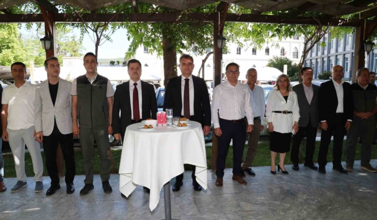mugla-orman-bolge-mudurlugunde-bayramlasma-mesaisi-Q1OMNR26.jpg