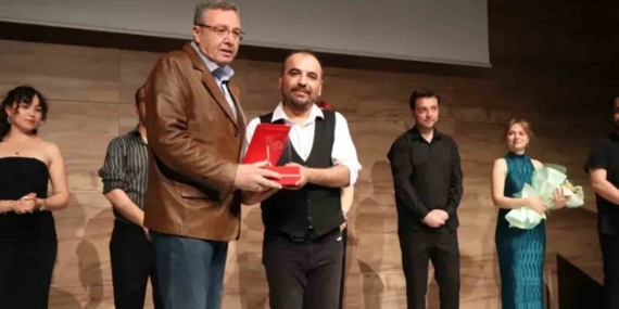 muglada-2025-yilinda-330-bin-kisi-sinemaya-gitti-yvBCI5nQ.jpg