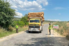 muglada-orman-emvali-tasiyan-araclara-mobil-kontrol-denetimi-isLJLAs4.jpg