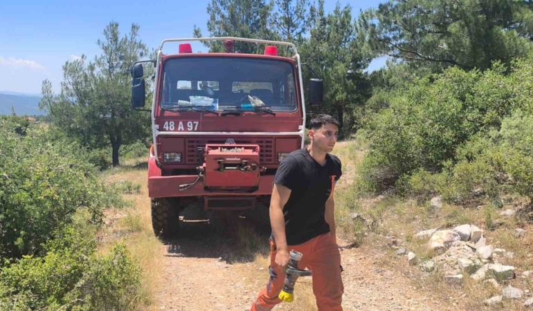 muglada-orman-yangini-ekiplerin-hizli-mudahalesi-ile-sonduruldu-B8meUdZP.jpg