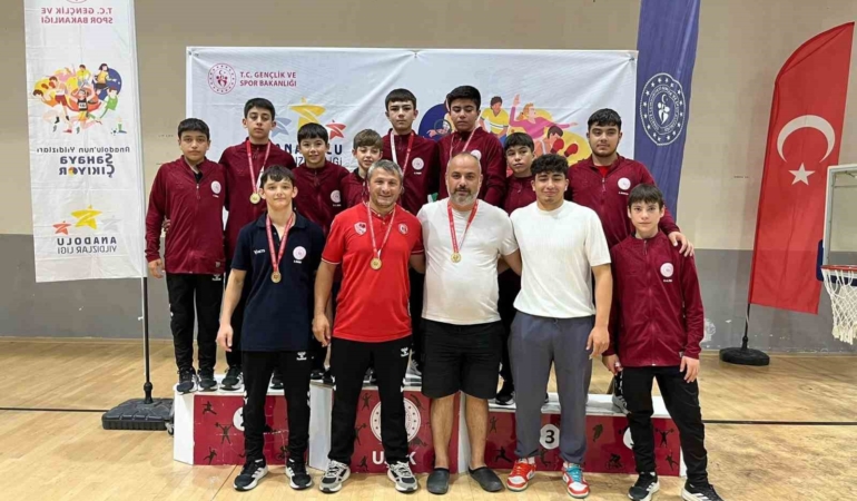 muglanin-minderdeki-yildizlari-sampiyon-oldu-9larmPYB.jpg