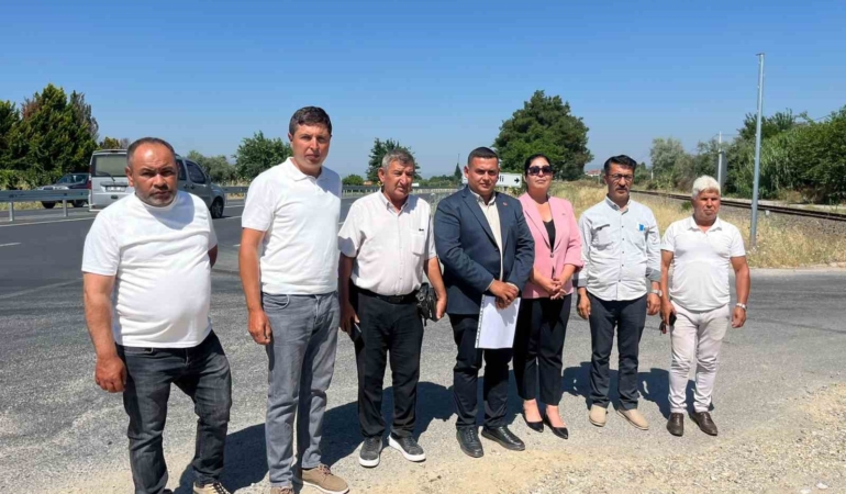 muhtarlardan-karayollarina-refuj-tepkisi-baCV8AJy.jpg