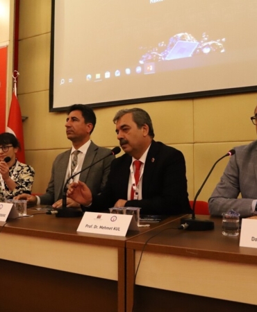nadir-toprak-elementleri-calistayi-bilim-dunyasini-kutahyada-bulusturdu-7VWTsx2k.jpg