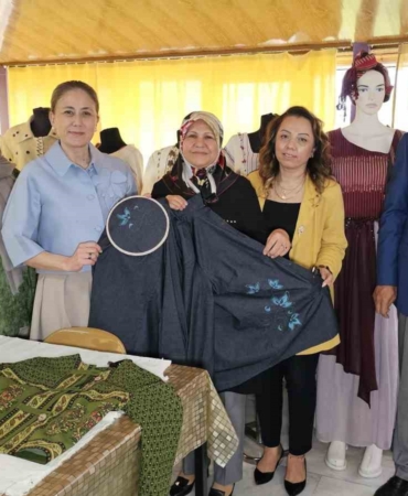 nazillide-halk-egitimin-kurslari-yogun-ilgi-goruyor-JCTAFwJk.jpg