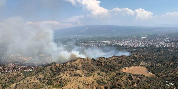 nazillideki-yangina-4-helikopterle-mudahale-ediliyor-AYI2SfLs.jpg