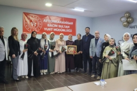 ogrenci-yurdundaki-kurani-kerim-ve-hafizlik-kursu-programi-sona-erdi-C34C6aFb.jpg