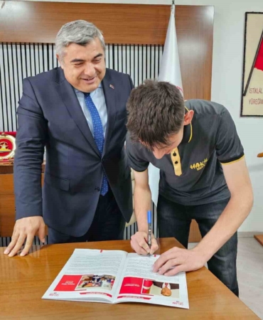 ogrenciler-hazirladigi-derginin-ilk-sayisini-sunnetciye-hediye-etti-hqAiJpS1.jpg
