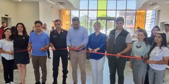 ogrencilerden-muhtesem-sergi-ve-tiyatro-gosterisi-vSpVgDJ5.jpg